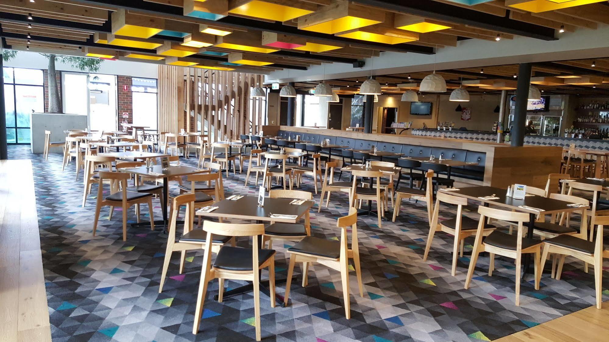 Highlander Hotel Bar Kitchen Rooftop Аделаїда Екстер'єр фото
